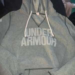 under Armour V neck Sweat Shirt